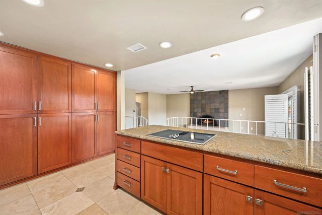 9219 Inverness Rd., Santee, CA 92071