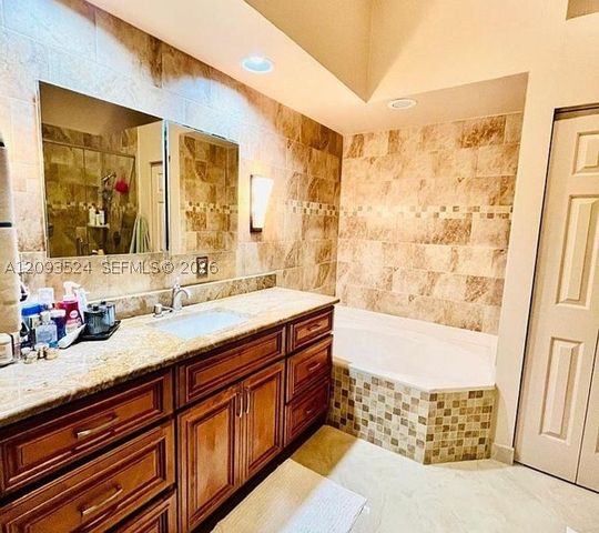 8195 Via Bella, Boca Raton, FL 33496
