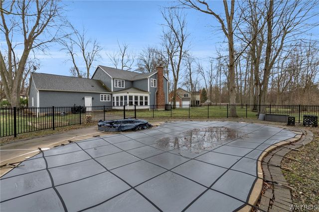 70 Wynngate Lane, Amherst, NY 14221