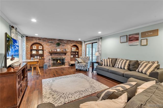 70 Wynngate Lane, Amherst, NY 14221