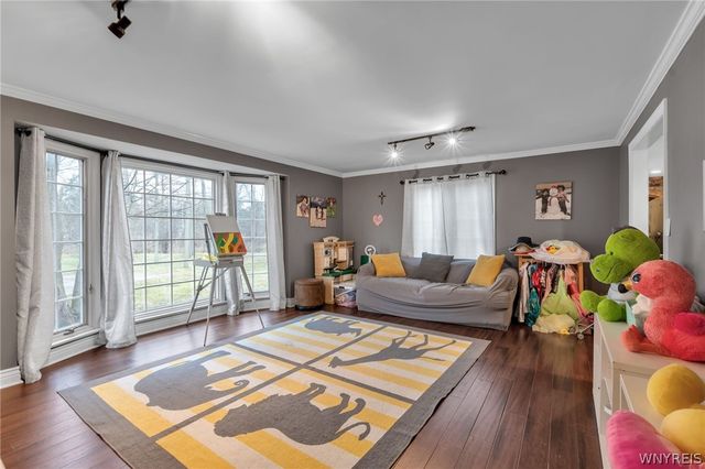 70 Wynngate Lane, Amherst, NY 14221