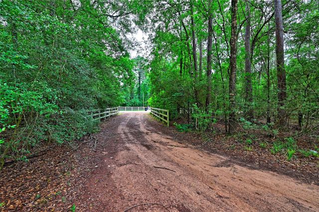 6410 Ranch Park Drive, Magnolia, TX 77354