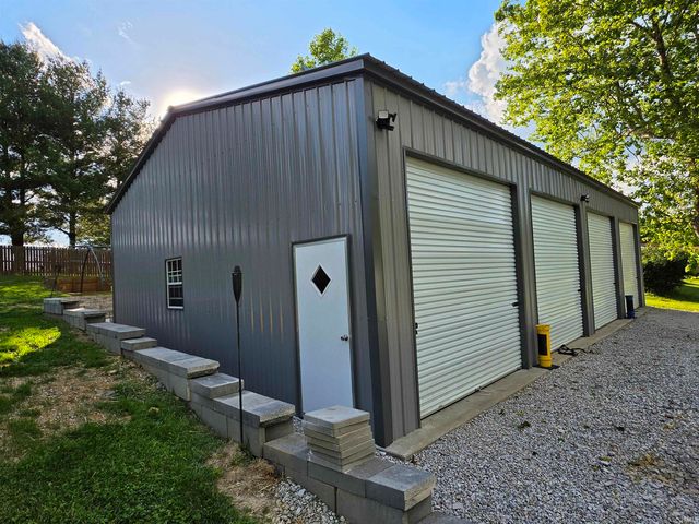 6673 N Greene County Line Road, Solsberry, IN 47459