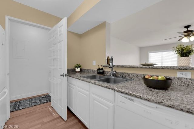 6800 East Lake Mead Boulevard 1055, Las Vegas, NV 89156