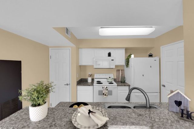 6800 East Lake Mead Boulevard 1055, Las Vegas, NV 89156