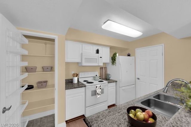 6800 East Lake Mead Boulevard 1055, Las Vegas, NV 89156