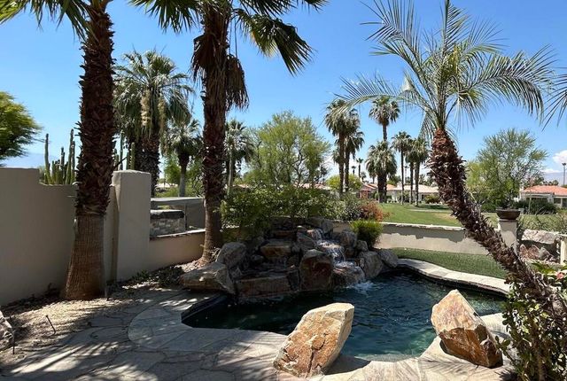 370 Gold Canyon Drive, Palm Desert, CA 92211
