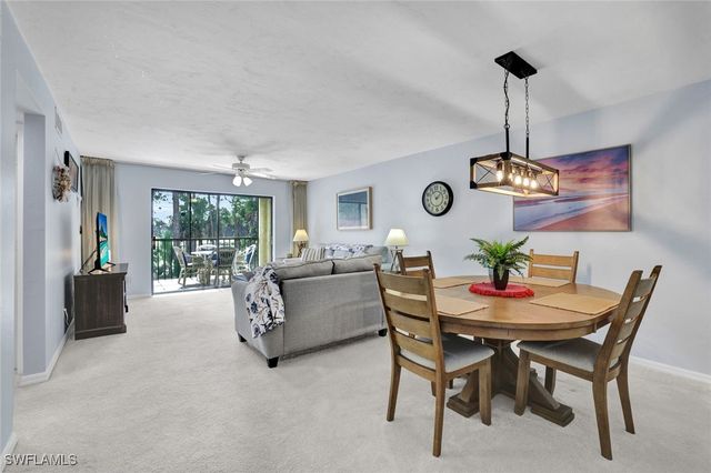 228 Fox Glen DR 3203, Naples, FL 34104