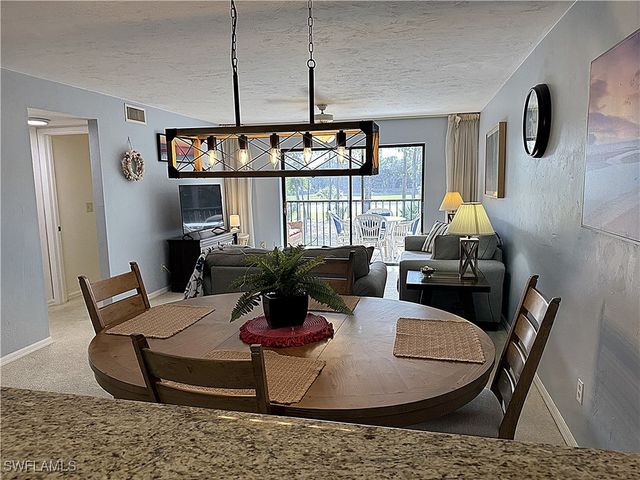 228 Fox Glen DR 3203, Naples, FL 34104