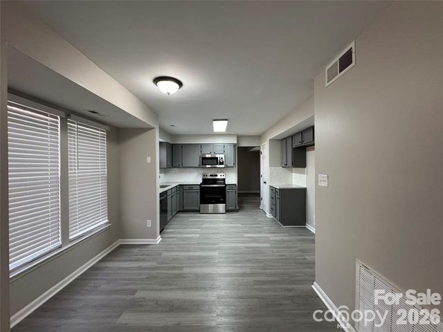 1425 Sugar Hollow Drive, Charlotte, NC 28214