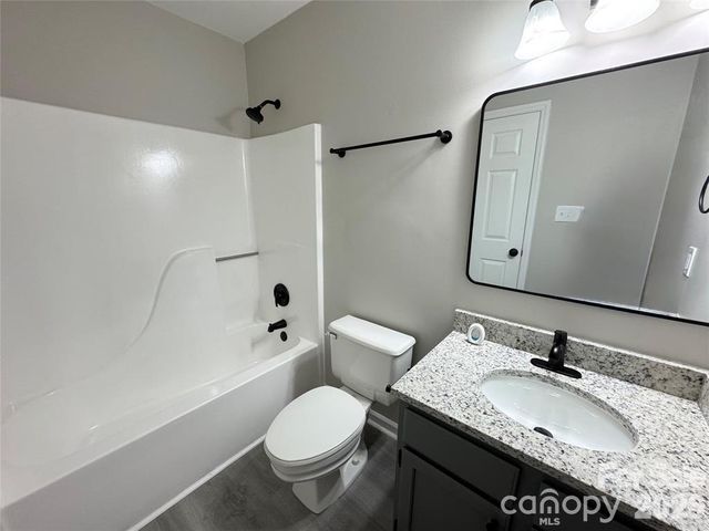 1425 Sugar Hollow Drive, Charlotte, NC 28214