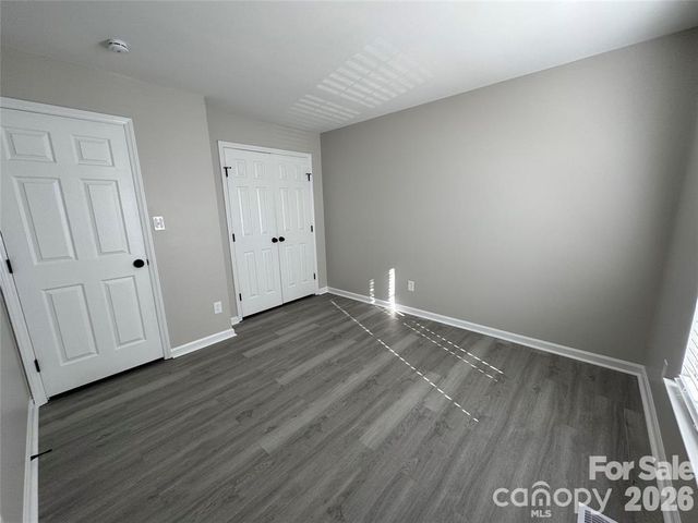 1425 Sugar Hollow Drive, Charlotte, NC 28214