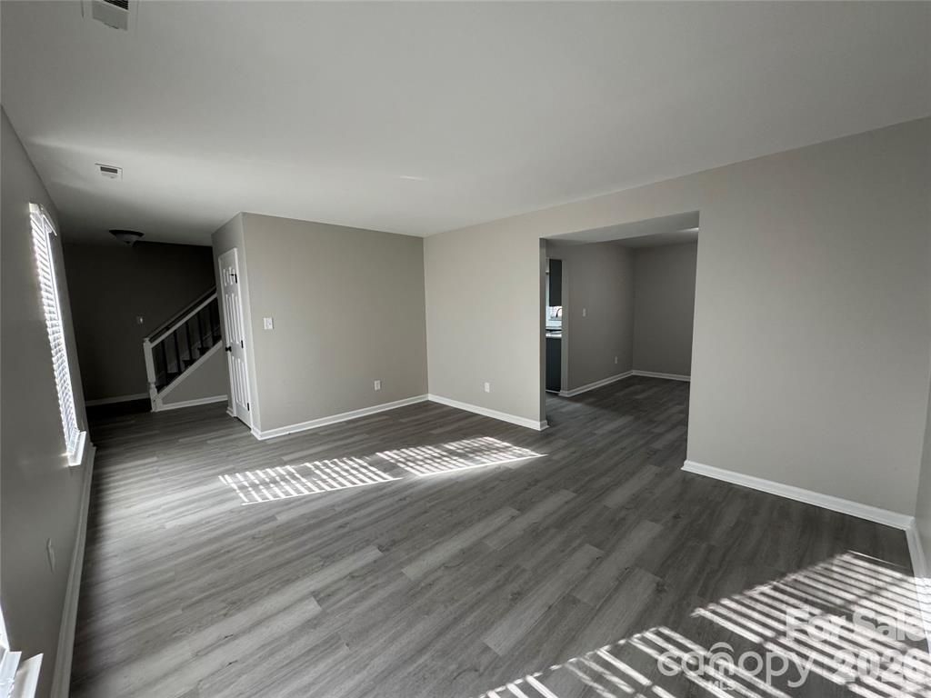 1425 Sugar Hollow Drive, Charlotte, NC 28214