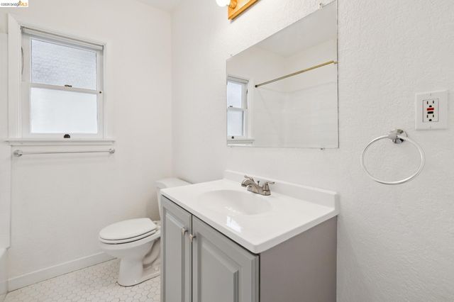 1147 Huff AVE, San Leandro, CA 94577