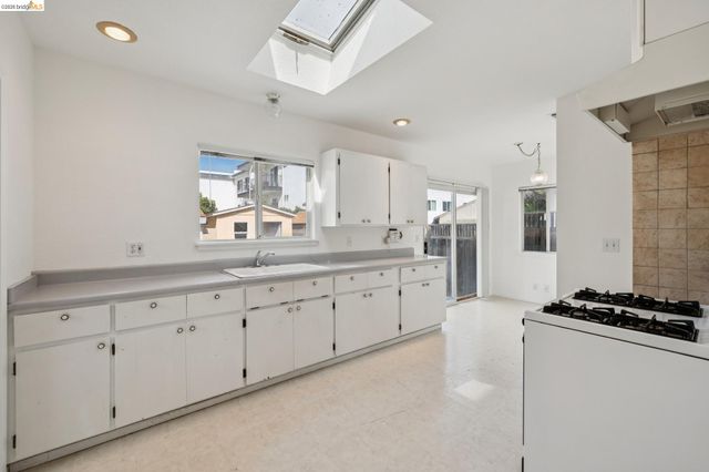 1147 Huff AVE, San Leandro, CA 94577