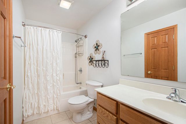 4131 Abercrombie Drive, Chesterton, IN 46304