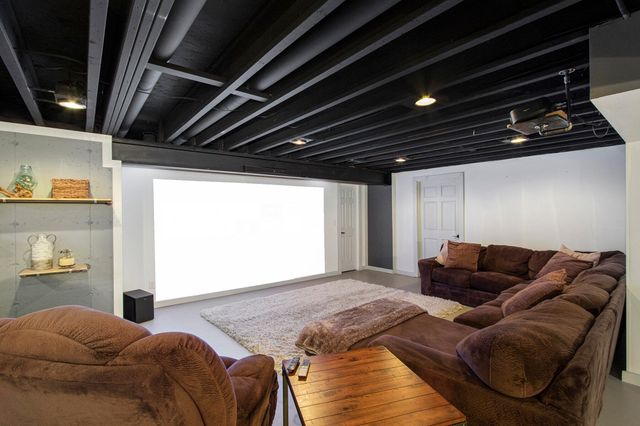 4131 Abercrombie Drive, Chesterton, IN 46304