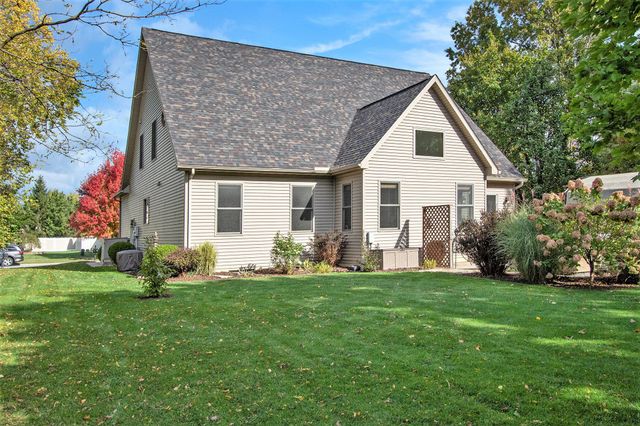 4131 Abercrombie Drive, Chesterton, IN 46304