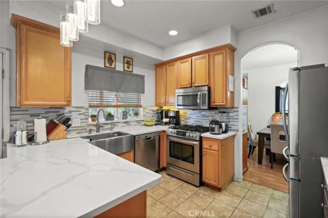 12771 Cameron Avenue, Sylmar, CA 91342