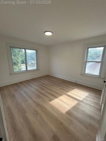 1003 Emwill Street, Ferndale, MI 48220