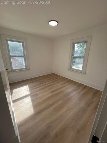 1003 Emwill Street, Ferndale, MI 48220
