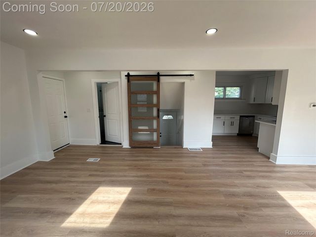 1003 Emwill Street, Ferndale, MI 48220