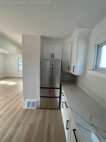 1003 Emwill Street, Ferndale, MI 48220