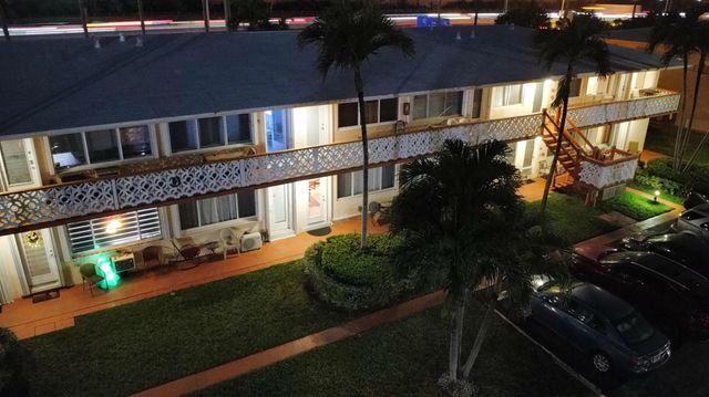 920 SW 11th Avenue 5d, Hallandale Beach, FL 33009