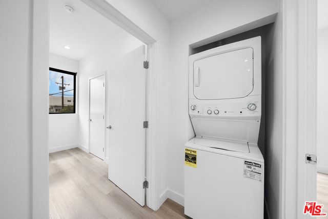 5612 Lexington Avenue 204, Los Angeles, CA 90038