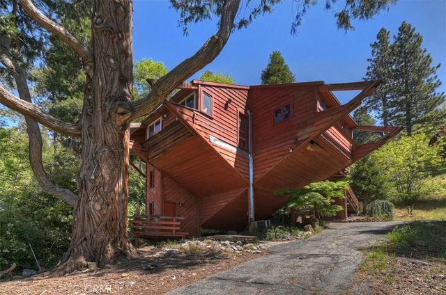 23228 Brookside, Crestline, CA 92325