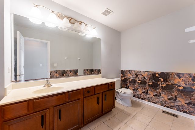 2956 ABERDEEN Drive, Montgomery, IL 60538