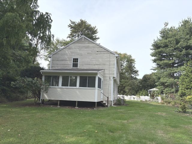 1240 Bronson Road, Fairfield, CT 06824