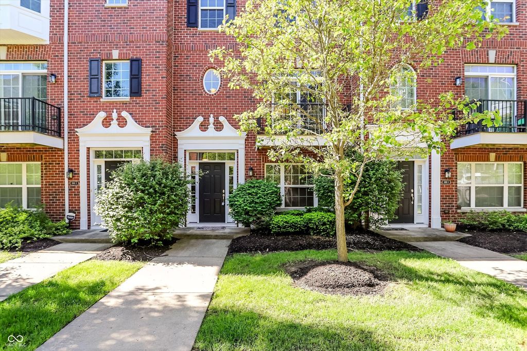 11910 Riley Drive, Zionsville, IN 46077