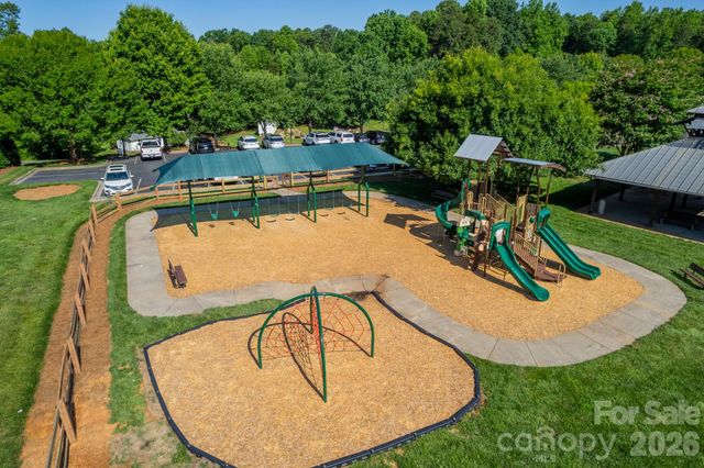 215 Freshwater Lane, Mooresville, NC 28117