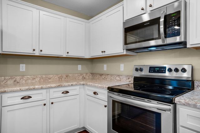 194 Wainwright Drive, Crestview, FL 32539