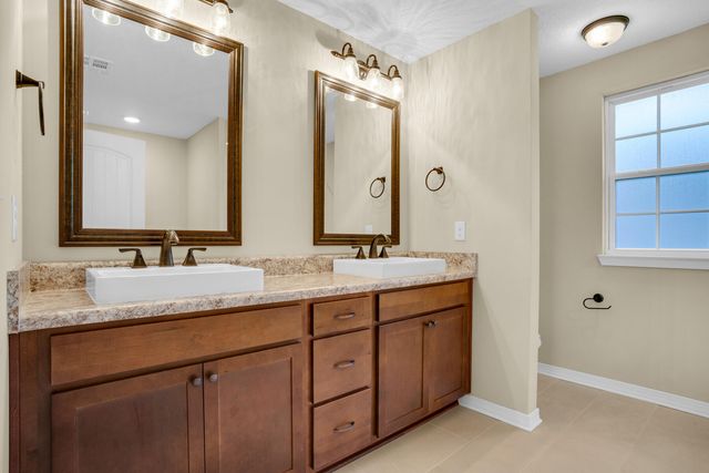 194 Wainwright Drive, Crestview, FL 32539