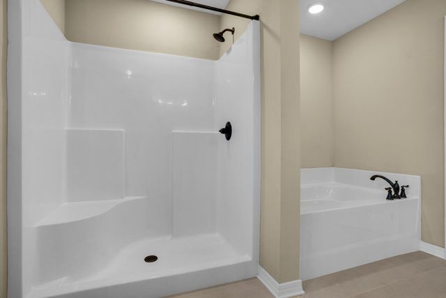 194 Wainwright Drive, Crestview, FL 32539