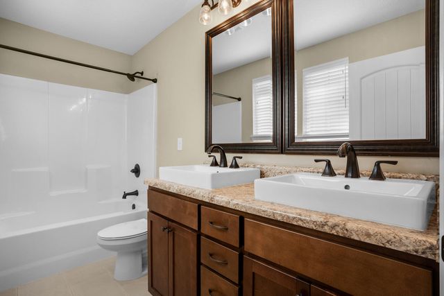 194 Wainwright Drive, Crestview, FL 32539