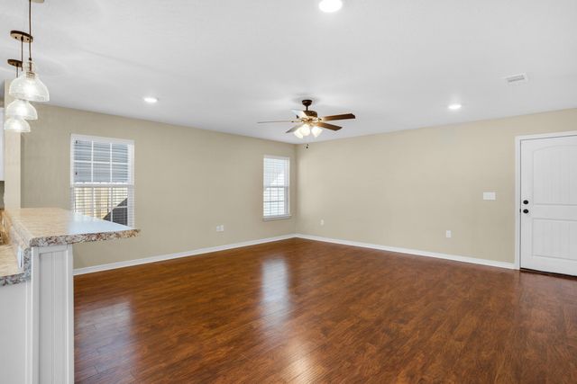 194 Wainwright Drive, Crestview, FL 32539