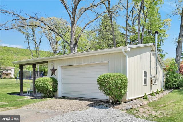 113 BEN TITUS RD, Tamaqua, PA 18252