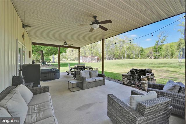 113 BEN TITUS RD, Tamaqua, PA 18252