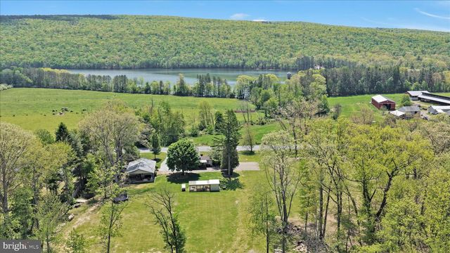 113 BEN TITUS RD, Tamaqua, PA 18252