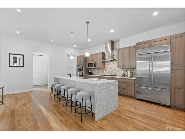 1560 S Monroe St, Denver, CO 80210