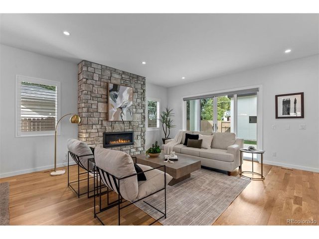 1560 S Monroe St, Denver, CO 80210