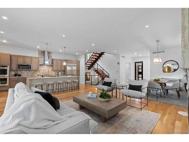 1560 S Monroe St, Denver, CO 80210
