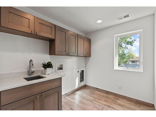 1560 S Monroe St, Denver, CO 80210