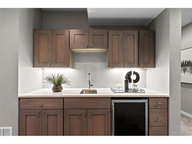 1560 S Monroe St, Denver, CO 80210