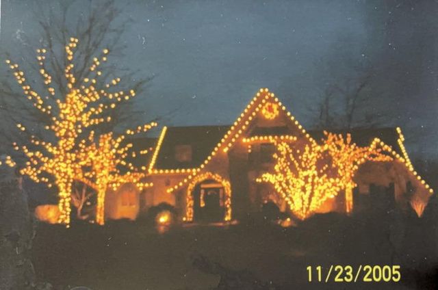 702 Haddonstone PLACE, Mequon, WI 53092