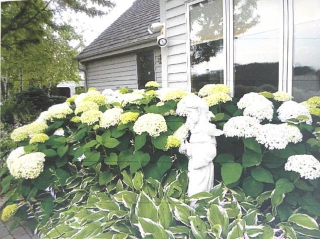 702 Haddonstone PLACE, Mequon, WI 53092