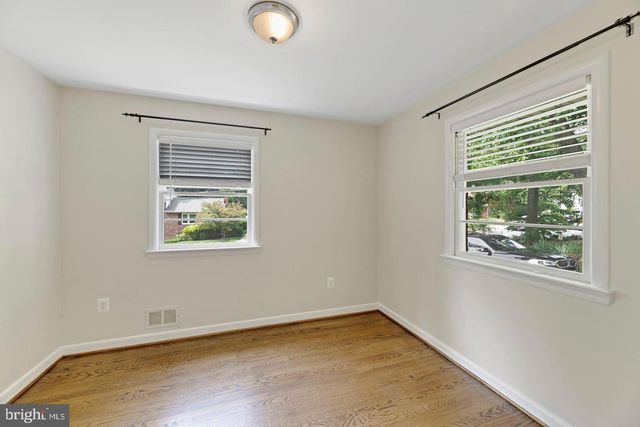 3613 N KENSINGTON ST, Arlington, VA 22207